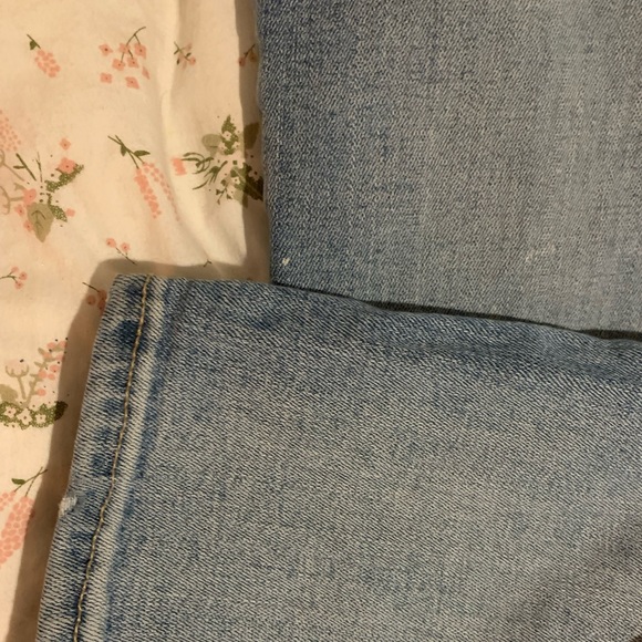 Old Navy Rockstar Super Skinny Jeans - Picture 2 of 8